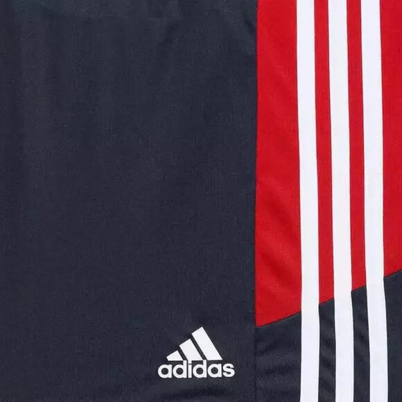 - adidas Men’s Active Short - Picture 4 of 5